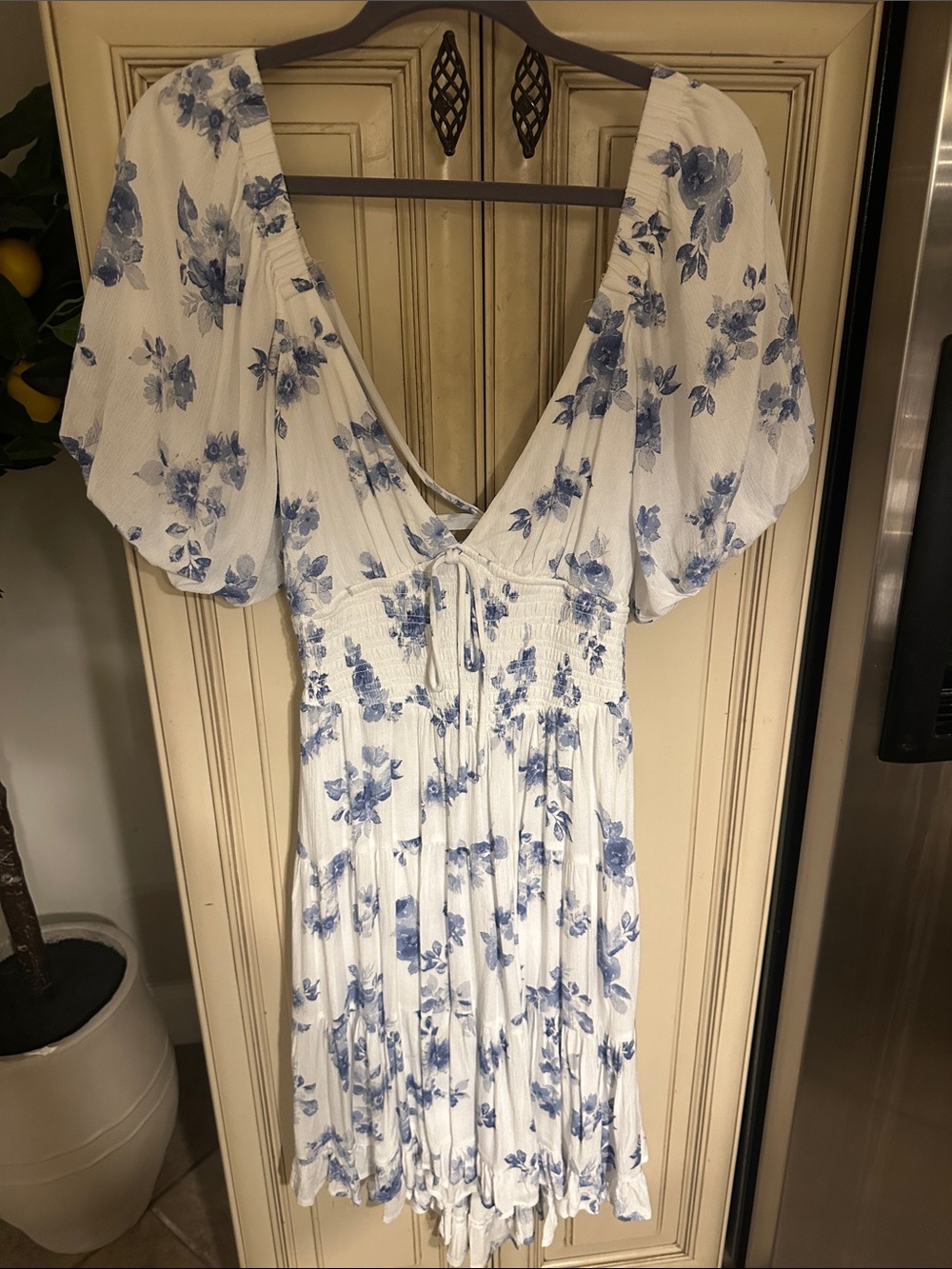 White Midi Dress with Blue Floral Print and V-Neck